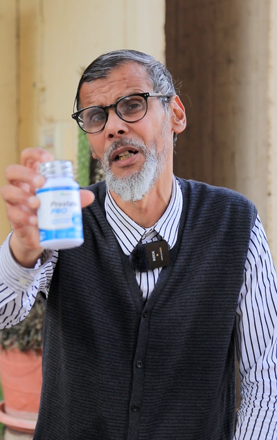 بروفيسور مجدوبي